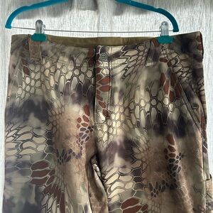 LIKE NEW KRYPTEK BATTLEFIELD TO BACKCOUNTRY CAMO HUNTING PANTS 38R